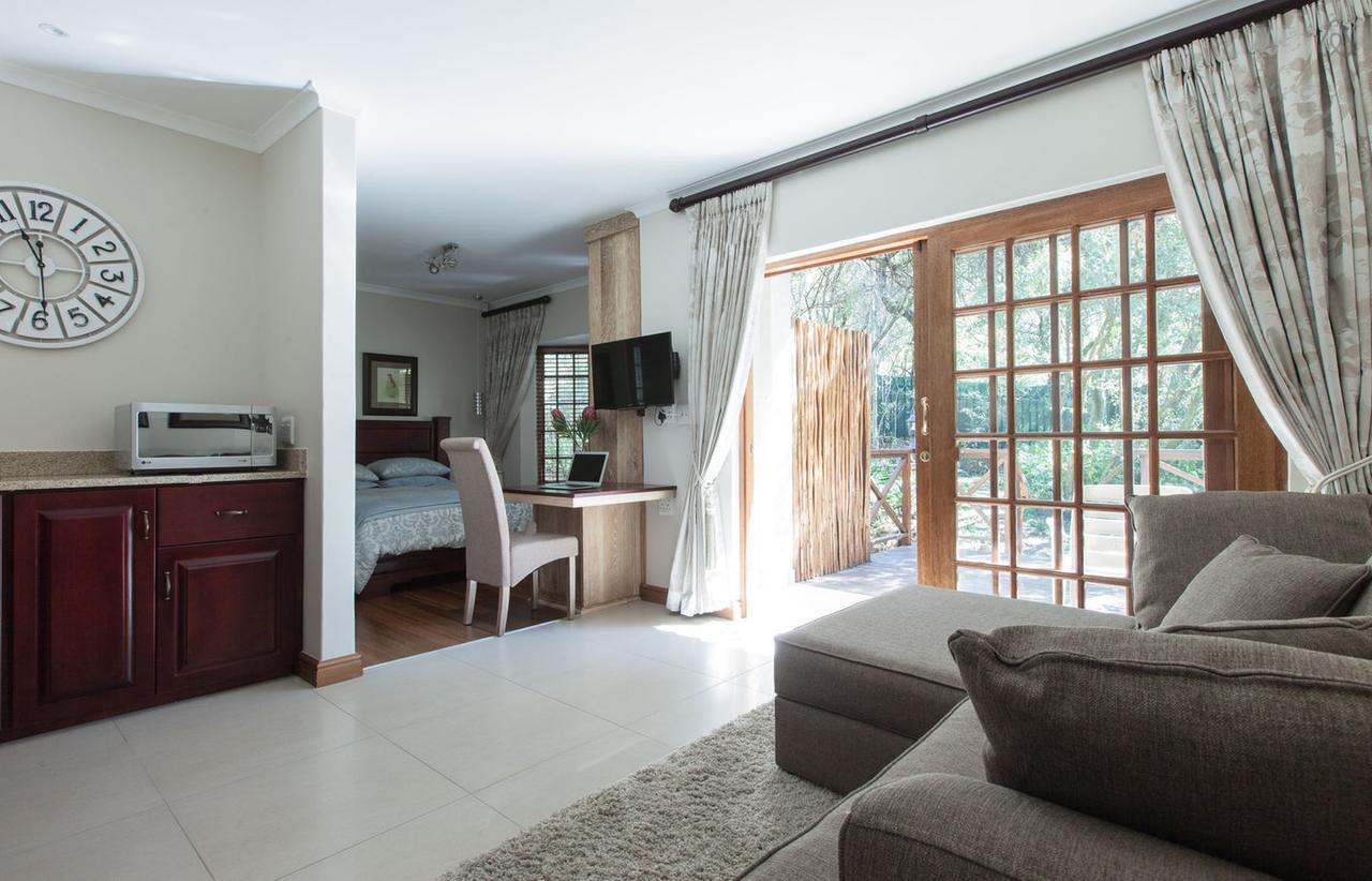 Lydall Wild Tranquil Garden Suites Йоханнесбург Экстерьер фото